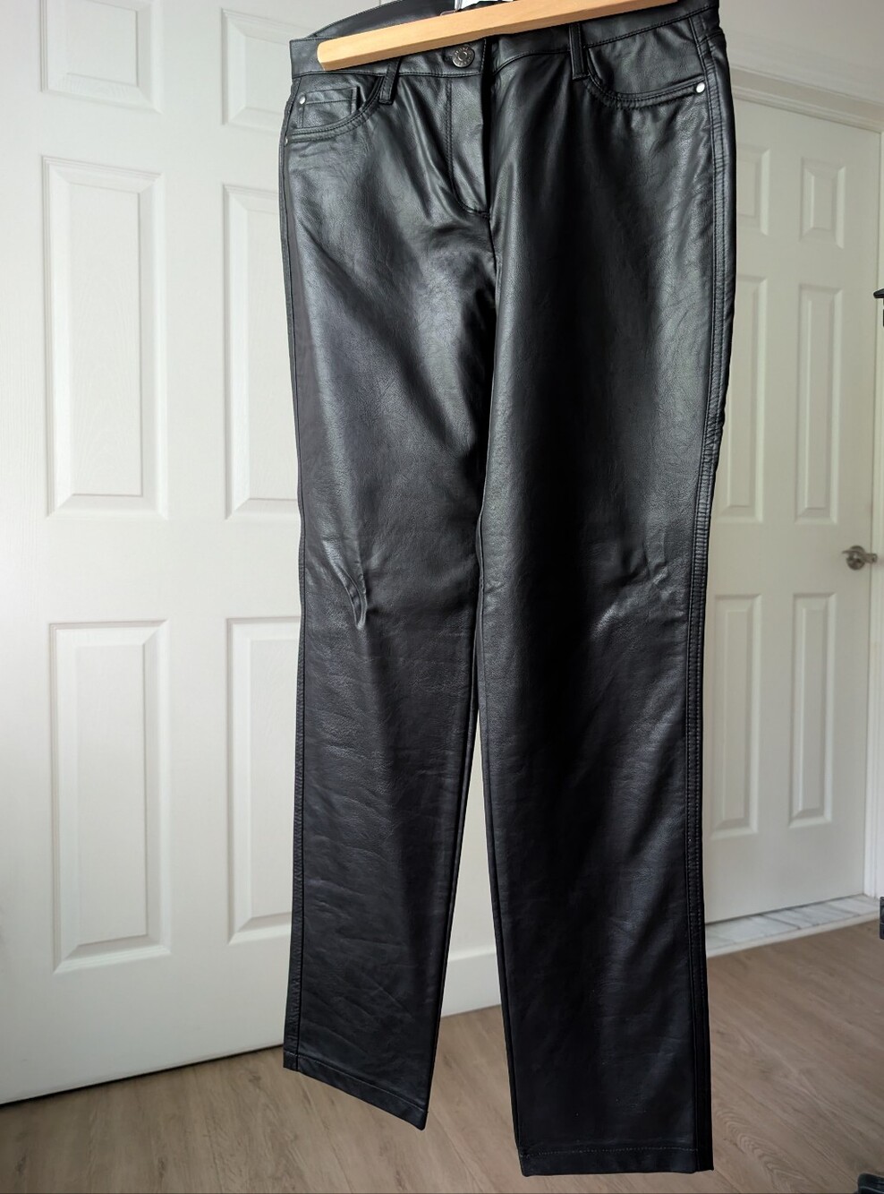 Reitmans Black Faux Leather Straight-Leg Trousers